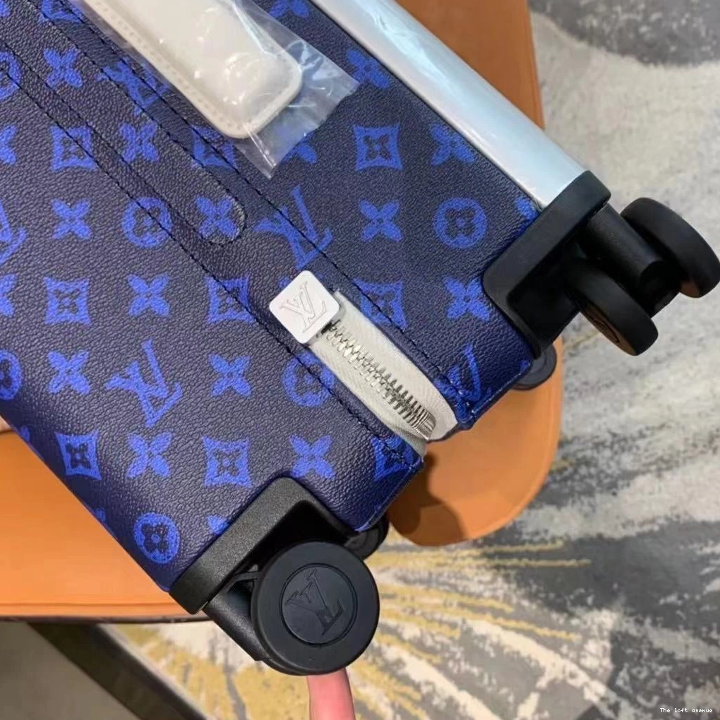 55 CUSTOM 37L HORIZON SUITCASE BLUE MONOGRAM 0823